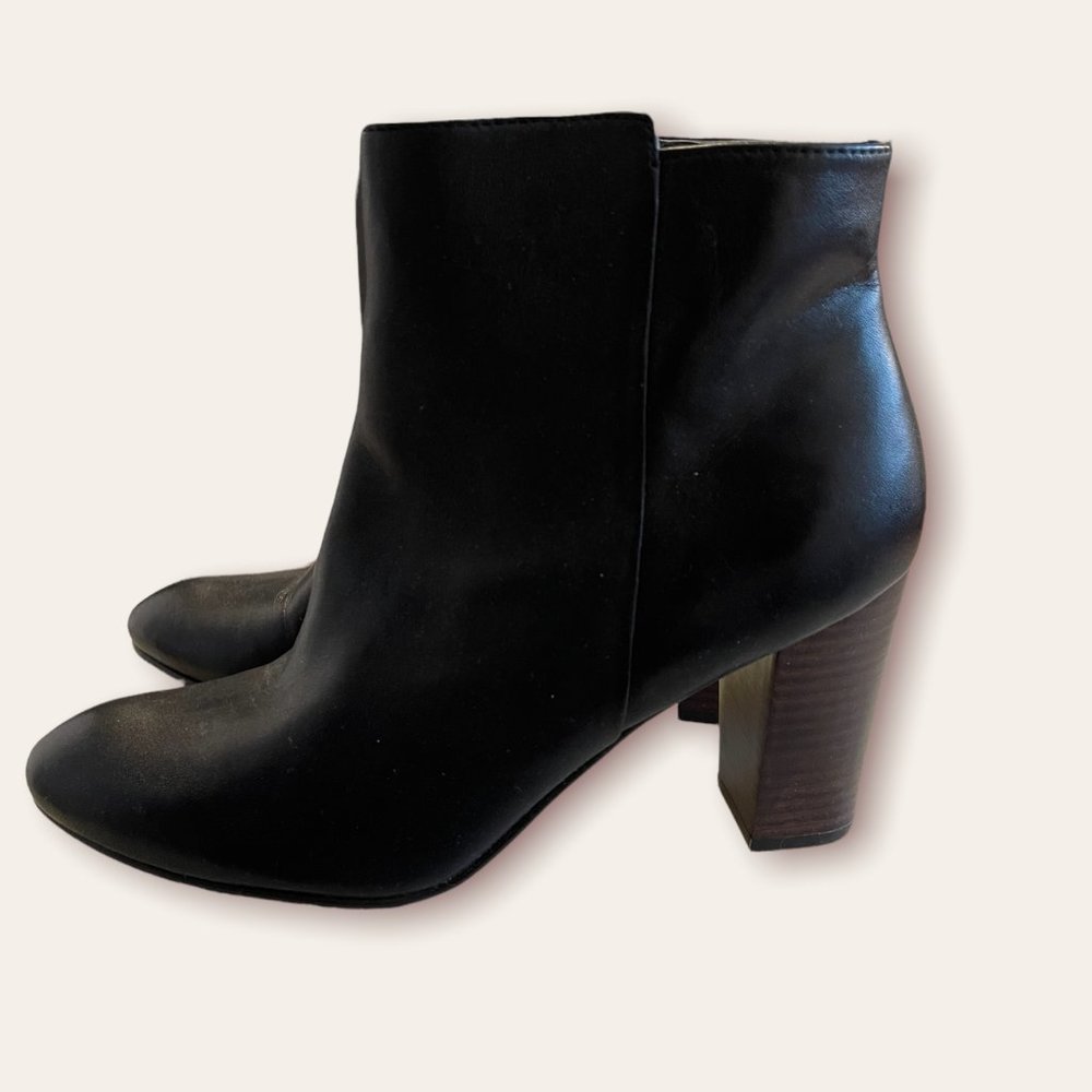 BRAND NEW Heeled Leather Booties